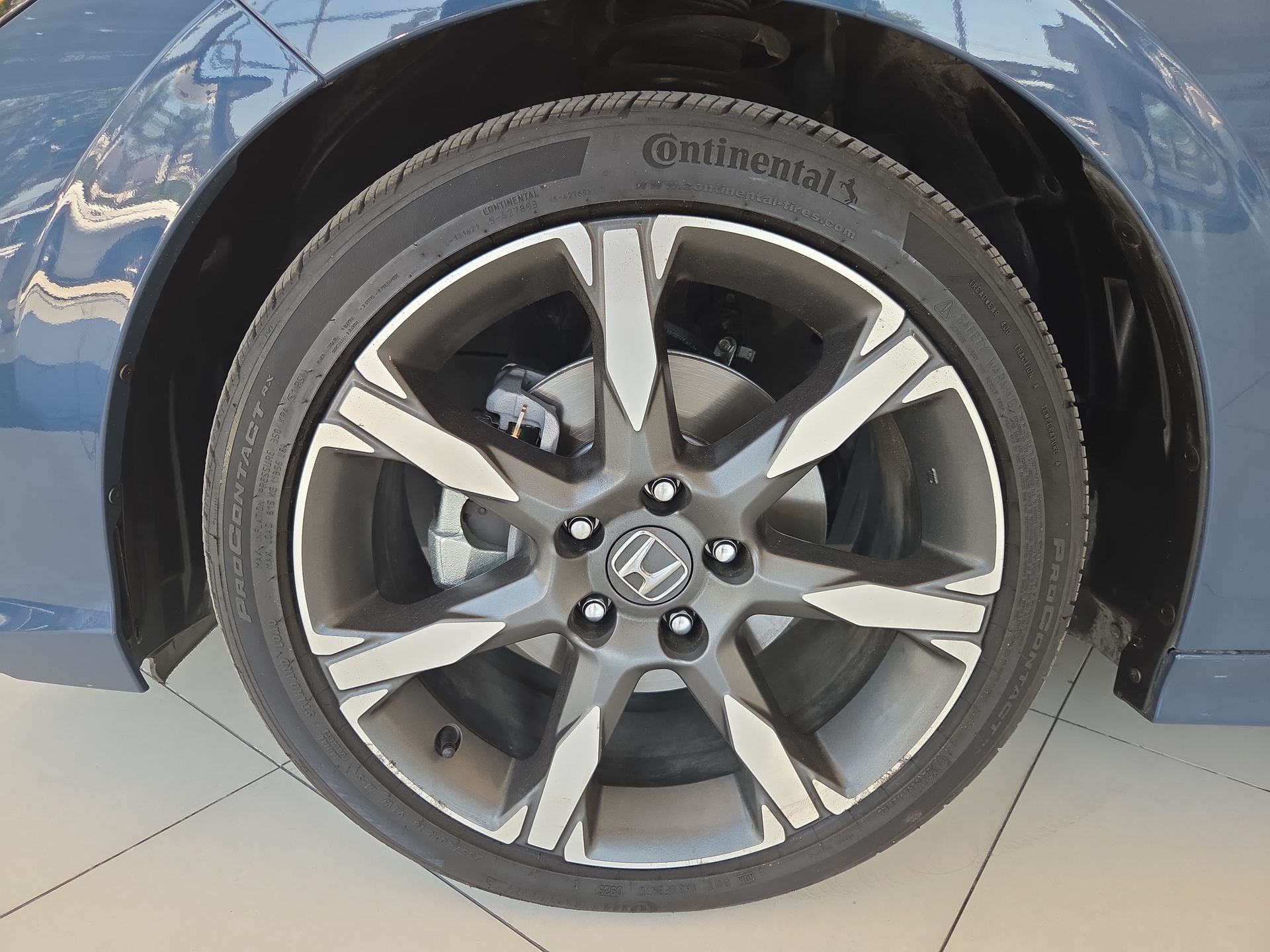 2025 Honda Civic 2.0 Touring Hev At