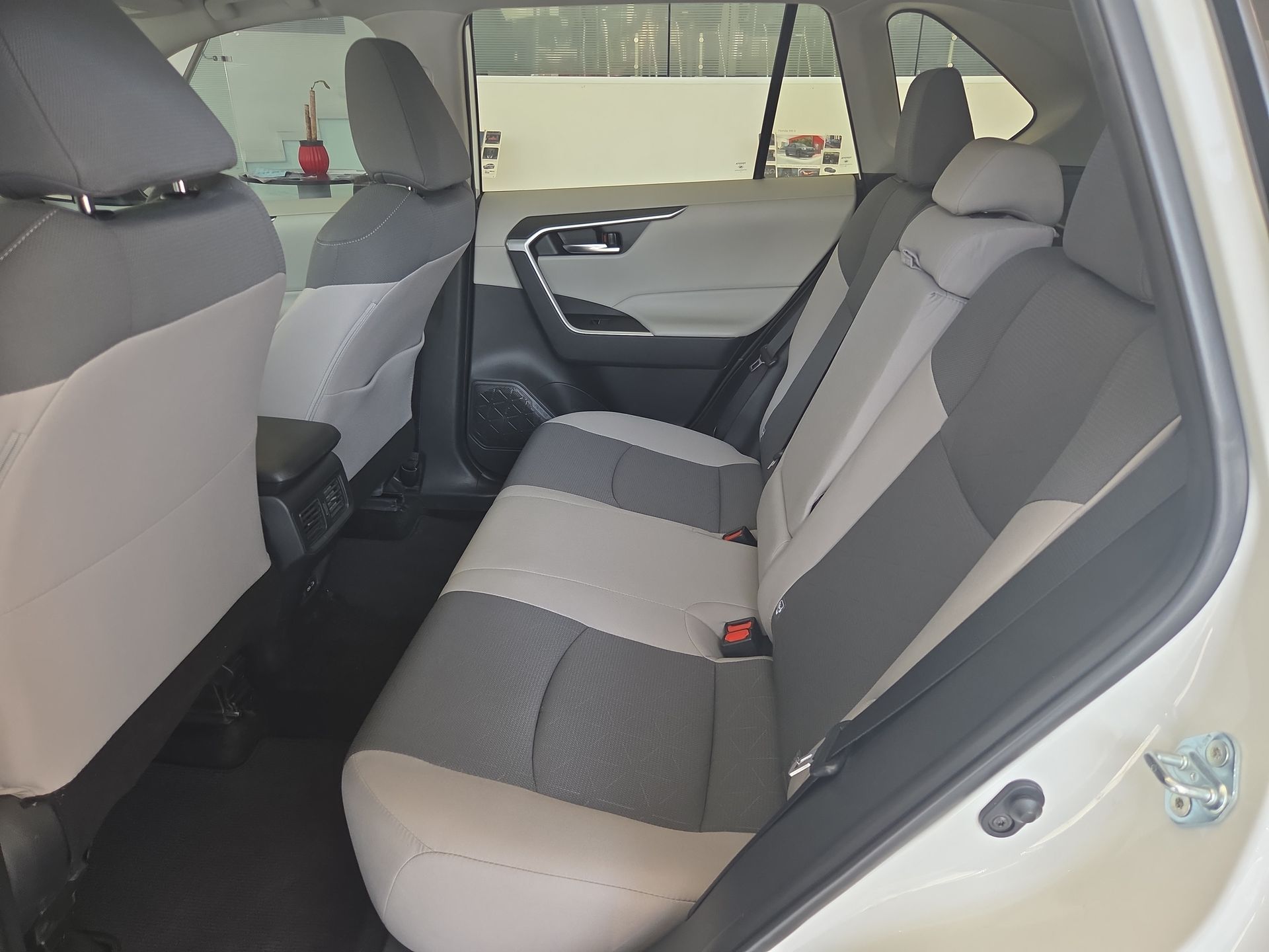 2025 Toyota RAV4 2.5 Xle At