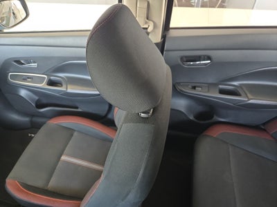 2024 Nissan Versa 1.6 SR At