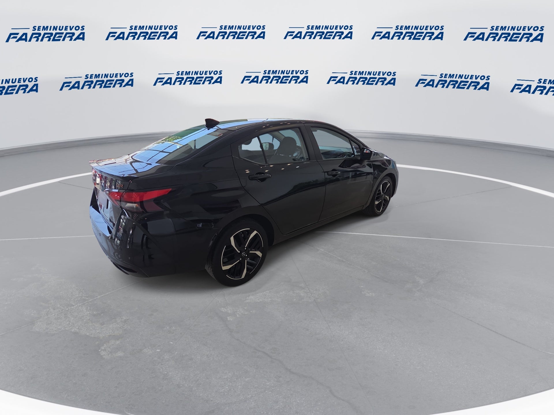 2024 Nissan Versa 1.6 SR At