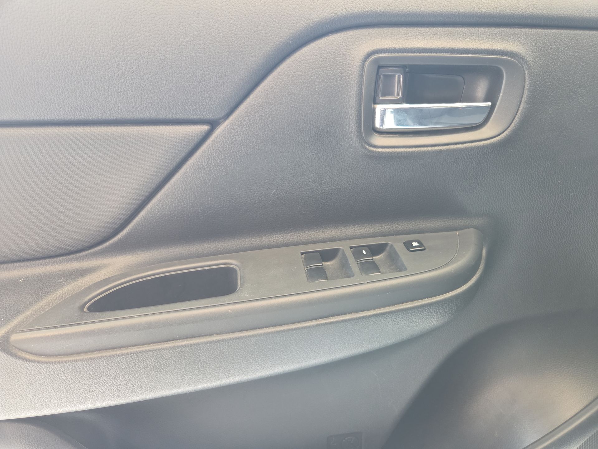 2021 Mitsubishi L200 2.4 Glx Cabina Doble 4x2 Mt