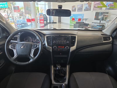 2022 Mitsubishi L200 2.4 GLX 4x2 Mt